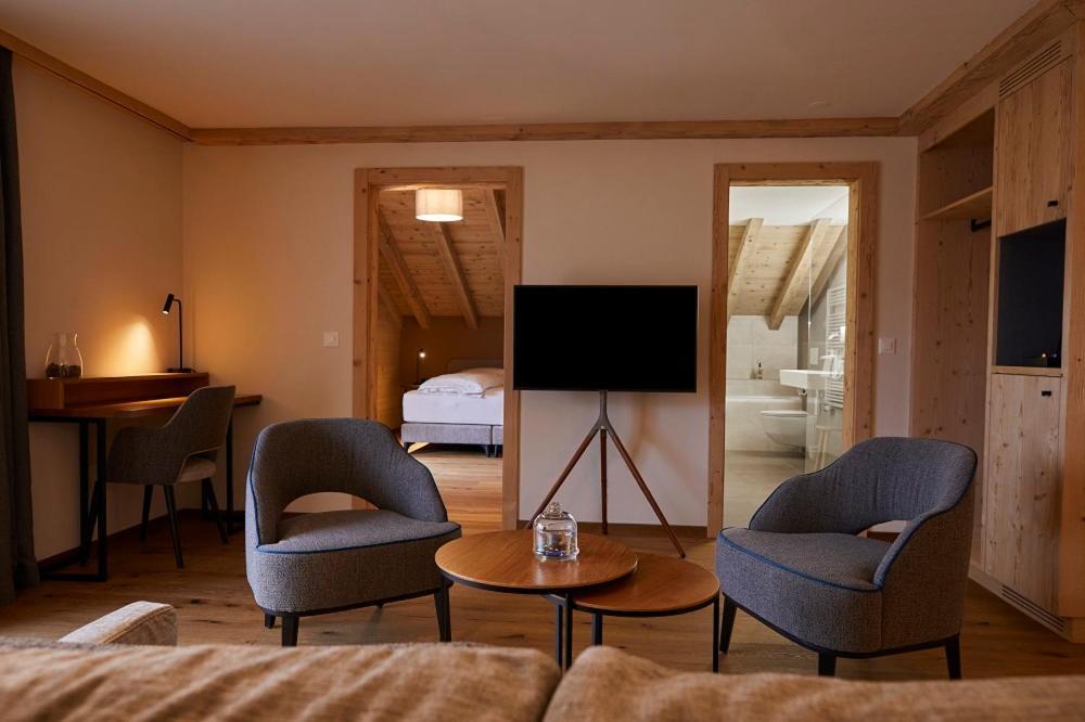 Hotel Alpenland Гштад Экстерьер фото